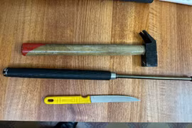 Cảnh sát khống chế đối tượng đập phá khách sạn