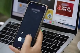 Đăng hình phụ nữ gợi cảm lên mạng xã hội để lừa đảo chiếm đoạt tiền