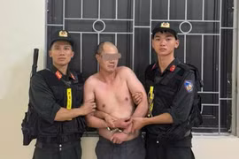 Khống chế đối tượng "ngáo đá" cố thủ trong nhà