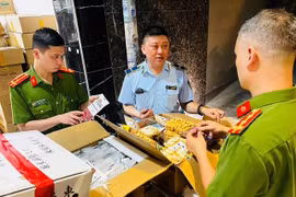 Công an Hà Nội quyết liệt tấn công tội phạm buôn lậu, gian lận thương mại, sản xuất hàng giả