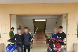 Bắt nhóm đối tượng mang hung khí, điều khiển mô tô gây tai nạn làm 4 người thương vong