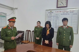 Khởi tố vụ án hình sự làm giả tài liệu của cơ quan, tổ chức