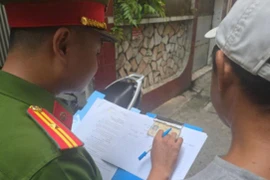 Công an phường Tây Hồ phát động cao điểm tổng rà soát, làm sạch dữ liệu đăng ký phương tiện và giấy phép lái xe