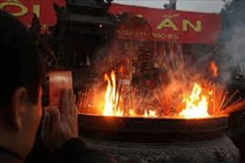 Khuyến cáo cháy nổ các thiết bị điện trong nhà dịp Tết Nguyên đán