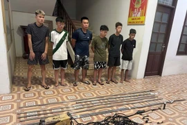 Xử lý nhóm thanh niên tụ tập cổ vũ đua xe trái phép