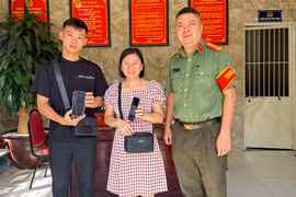 Công an phường Phú Thượng giúp người dân nhận lại số tiền chuyển nhầm