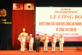 Công bố quyết định của Giám đốc Công an thành phố Hà Nội về công tác cán bộ