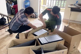 Bắt nhóm đối tượng mua bán trái phép các tài khoản cá nhân