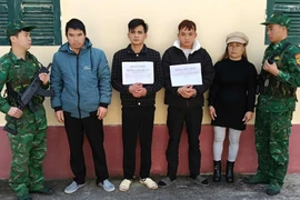 Bắt quả tang đối tượng đưa, đón người nhập cảnh trái phép vào Việt Nam