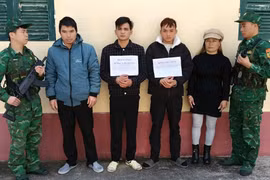 Bắt quả tang đối tượng đưa, đón người nhập cảnh trái phép vào Việt Nam