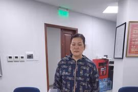 Khởi tố người đàn bà bán thuốc lá lậu trên phố cổ Hà Nội