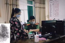 Dốc toàn lực 30 ngày đêm hoàn thành cấp căn cước công dân gắn chíp cho người dân