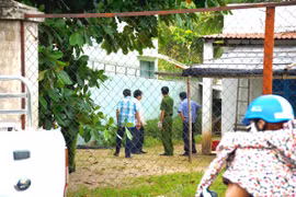 Người phụ nữ chết bất thường, chồng vội vã đưa về quê an táng