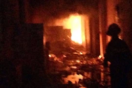 Vụ cháy ở La Phù: Đám cháy bùng phát từ khu vực chứa sơn tường