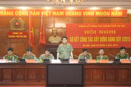 Chăm lo cho cán bộ, chiến sỹ phải bằng hành động thiết thực 