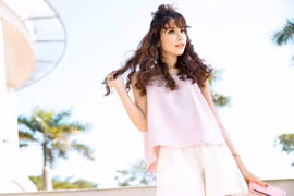 Người mẫu diễn viên Bảo Trúc "hút mắt" với phong cách tiểu thư