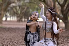 "Cô gái vàng" bellydance Đỗ Hồng Hạnh khoe ảnh con trai cực ấn tượng