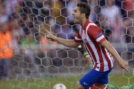 Koke "nổ" tưng bừng sau khi đánh bại Barca