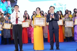 Vinh danh 70 nhà giáo tâm huyết, sáng tạo được lựa chọn từ 130.000 giáo viên Thủ đô