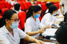 ĐH Y Hà Nội không dùng kết quả thi đánh giá năng lực để xét tuyển thí sinh đặc cách tốt nghiệp THPT 