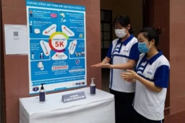 Hàng loạt trường đại học hủy hoạt động đông người, chuyển học trực tuyến