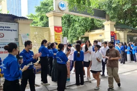 Buổi thi đầu tiên có 10 thí sinh bị đình chỉ thi