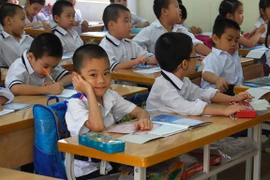 Dạy thêm vẫn tràn lan, cùng vớ thu góp tiền sai quy định