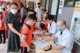 Trường tiểu học Hà Nội tổ chức khám sàng lọc bệnh lý dậy thì sớm cho học sinh