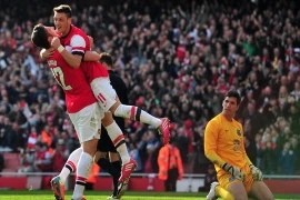 Kết quả các trận đấu tối 8/3: Arsenal & Chelsea đại thắng, Barca bất ngờ vấp ngã