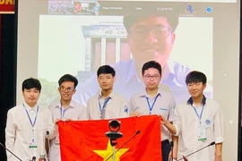 Hà Nội thưởng 20 triệu đồng cho học sinh đoạt Huy chương Vàng Olympic quốc tế