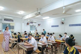 Thiếu 120.000 giáo viên, Bộ GD-ĐT đề nghị khẩn trương tuyển dụng