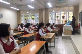 Hôm nay 8-2, 57/63 tỉnh, thành phố cho 100% học sinh THCS, THPT đến trường