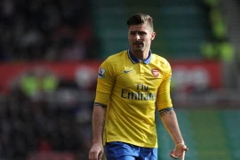 Giroud đã vượt qua sóng gió của scandal ngoại tình