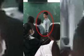Xếp hạnh kiểm yếu, đình chỉ 1 tuần với nữ sinh cãi nhau tay đôi với thầy giáo