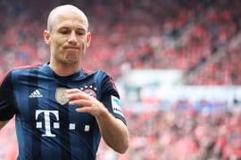 Robben: Man Utd thi đấu như chơi bóng ném