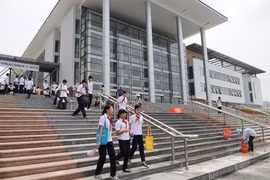 Công bố điểm chuẩn thi lớp 10 chuyên Hà Nội 2021