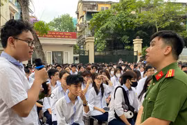 Học sinh Hà Nội học cách phòng ngừa tội phạm và tệ nạn ma túy