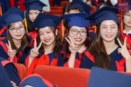 Giả mạo Bộ GD-ĐT tung tin giả về "học bổng ĐH Bách khoa Hà Nội 30.000 USD"