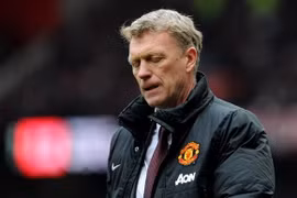HLV Moyes phải họp kín để giải quyết khủng hoảng