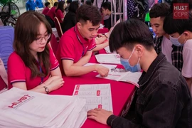 Trường ĐH đầu tiên tuyển thẳng thí sinh điểm cao chưa trúng tuyển