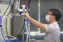 ĐH Bách khoa Hà Nội kịp thời đưa máy oxy dòng cao tách chiết từ không khí vào điều trị Covid-19