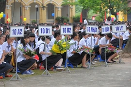 Hơn một nửa số lớp chuyên của Hà Nội đều hạ điểm đầu vào