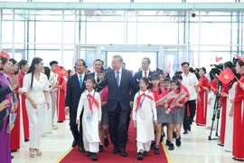 Lần đầu tiên khai giảng trực tuyến với hơn 27 triệu giáo viên, học sinh, sinh viên cả nước