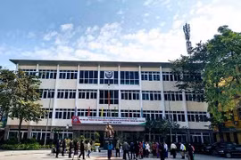 Kỷ luật khiển trách, thôi giữ chức vụ Trưởng bộ môn với giảng viên bị tố quấy rối nữ sinh