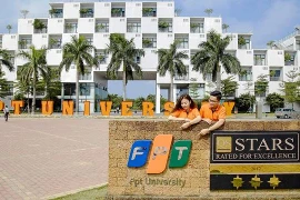 Rút lại quyết định tăng học phí ĐH FPT