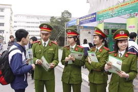 Toàn cảnh điểm chuẩn vào 8 trường Công an 2023