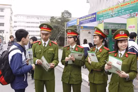 Toàn cảnh điểm chuẩn vào 8 trường Công an 2023