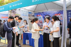 1.361 học sinh Việt Nam du học nước ngoài trong 9 tháng