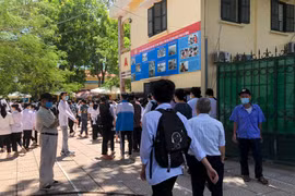 Bộ GD-ĐT kiên quyết tổ chức thi tốt nghiệp THPT đợt 2 dù nhiều tỉnh thành phải thực hiện giãn cách