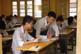 Đề thi tốt nghiệp THPT 2021 sẽ giảm độ khó so với đề tham khảo